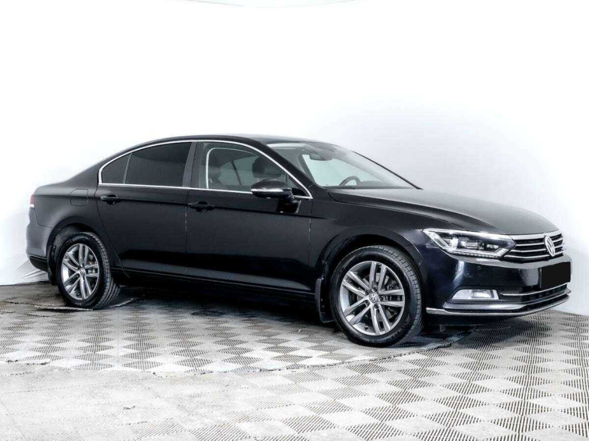 Volkswagen Passat 2017 года с пробегом. Фото: #2