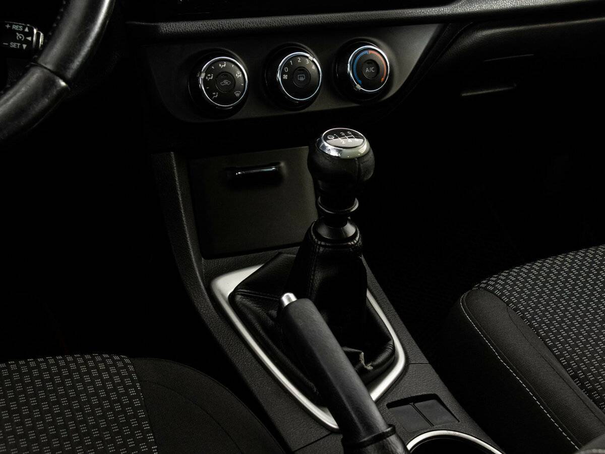 Toyota Corolla 2013 года с пробегом. Фото: #12