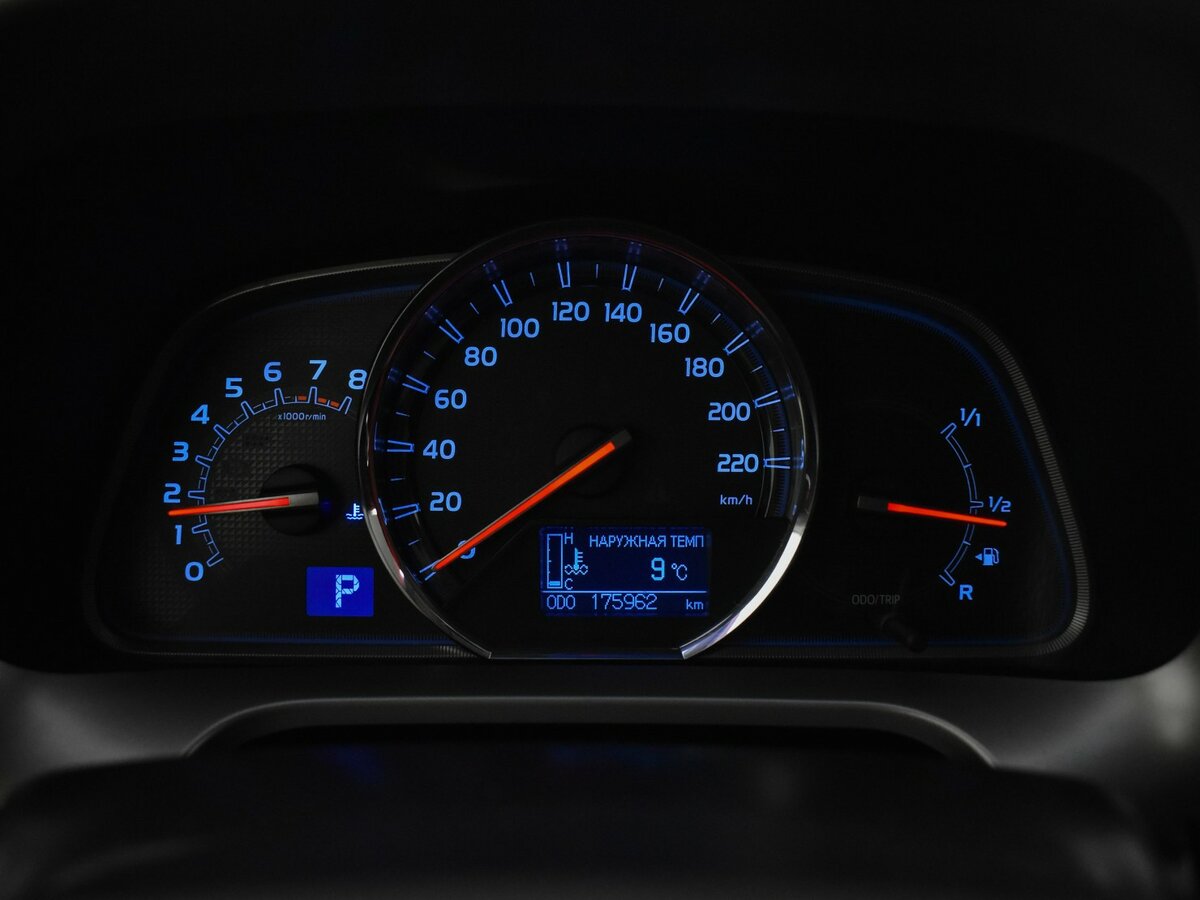 Toyota RAV4 2015 года с пробегом. Фото: #18