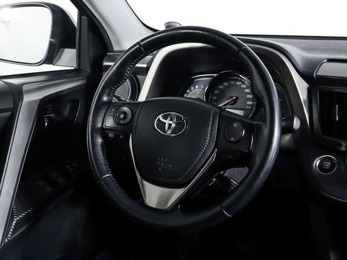 Toyota RAV4 2013 года с пробегом. Фото: #14