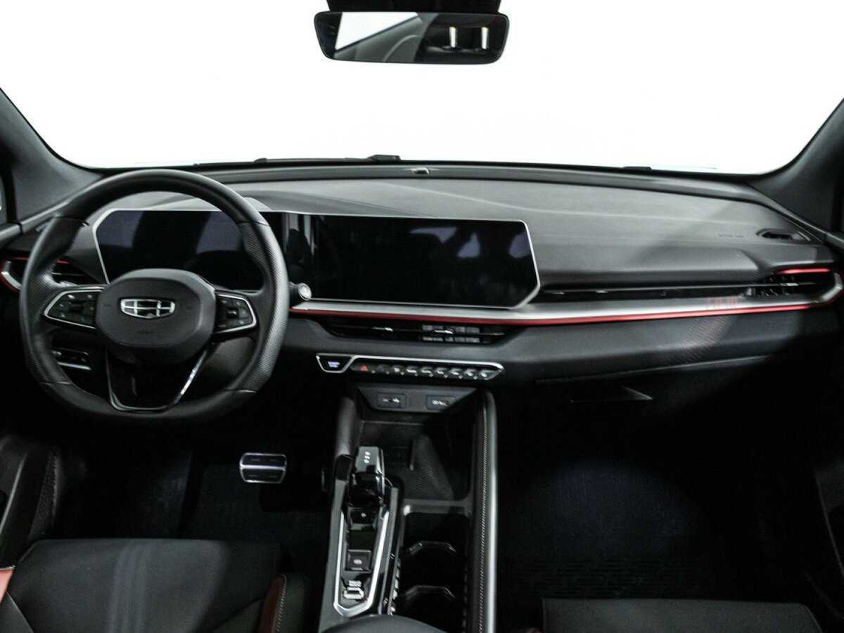 Geely Coolray 2023 года с пробегом. Фото: #12