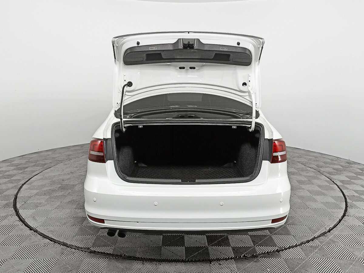 Volkswagen Jetta 2016 года с пробегом. Фото: #9