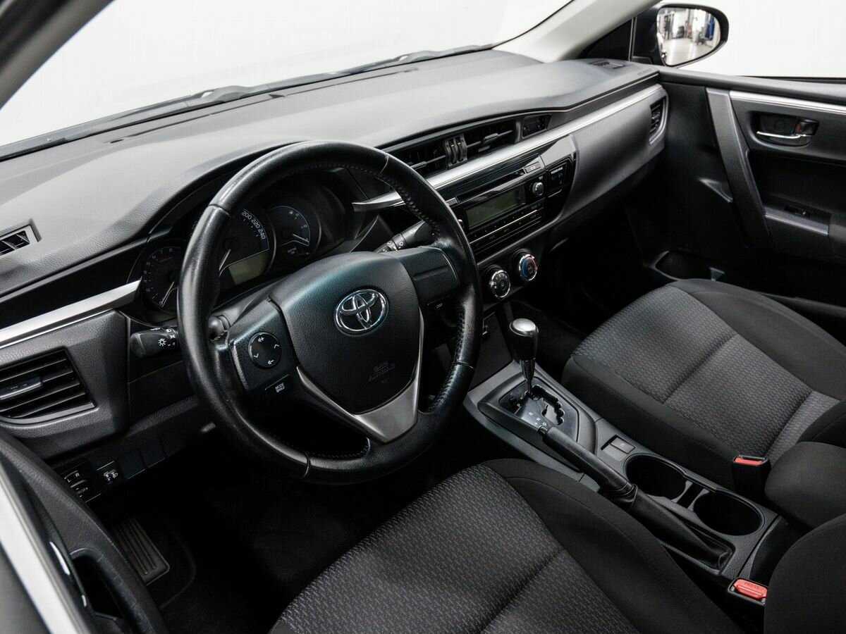 Toyota Corolla 2015 года с пробегом. Фото: #13