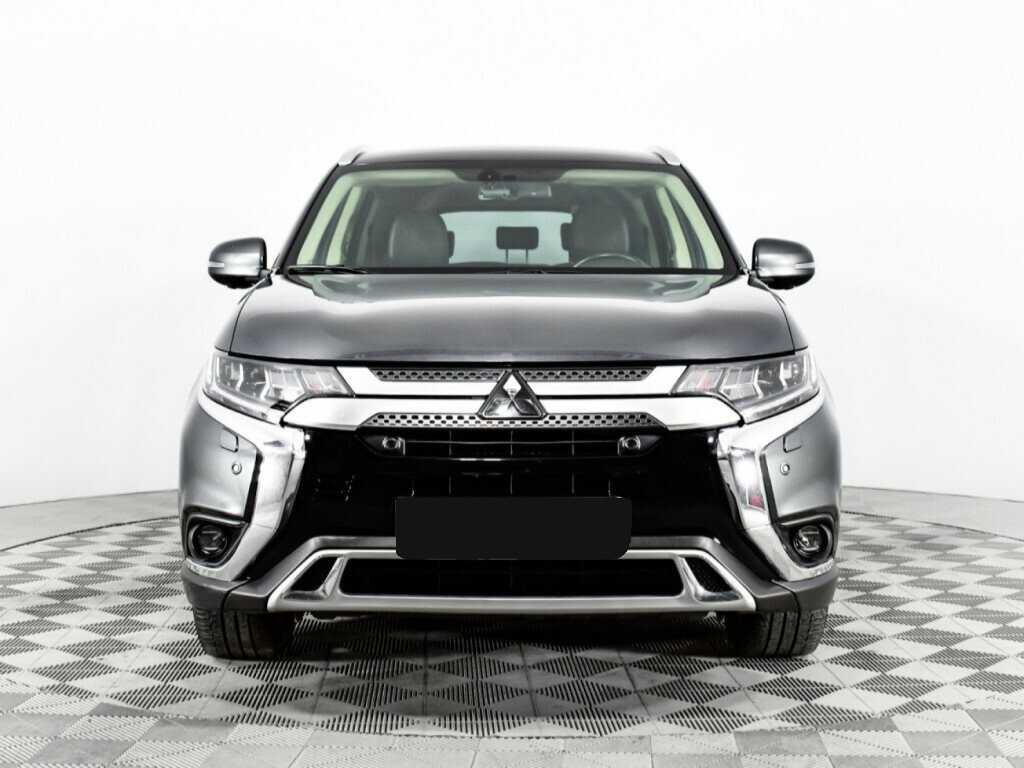 Mitsubishi Outlander 2018 года с пробегом. Фото: #1