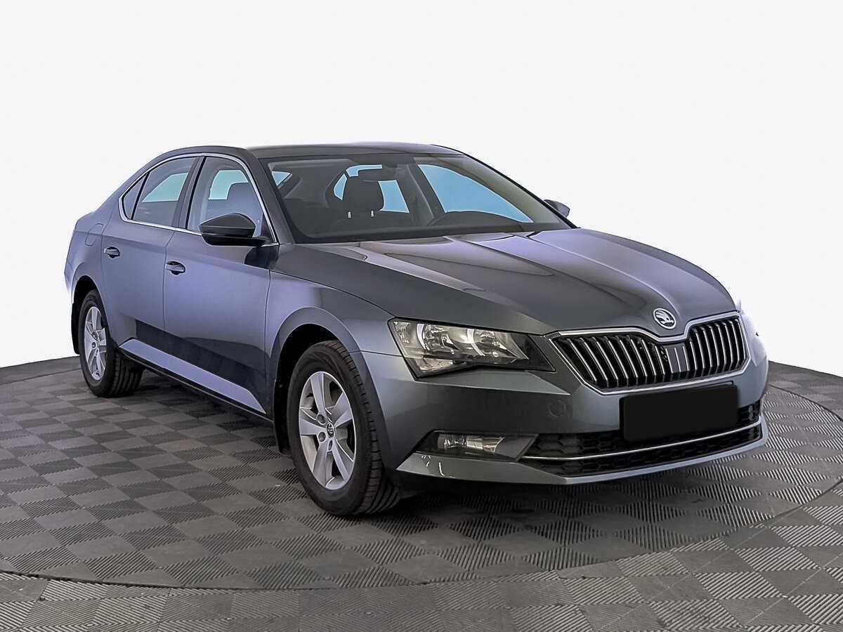Skoda Superb 2018 года с пробегом. Фото: #2
