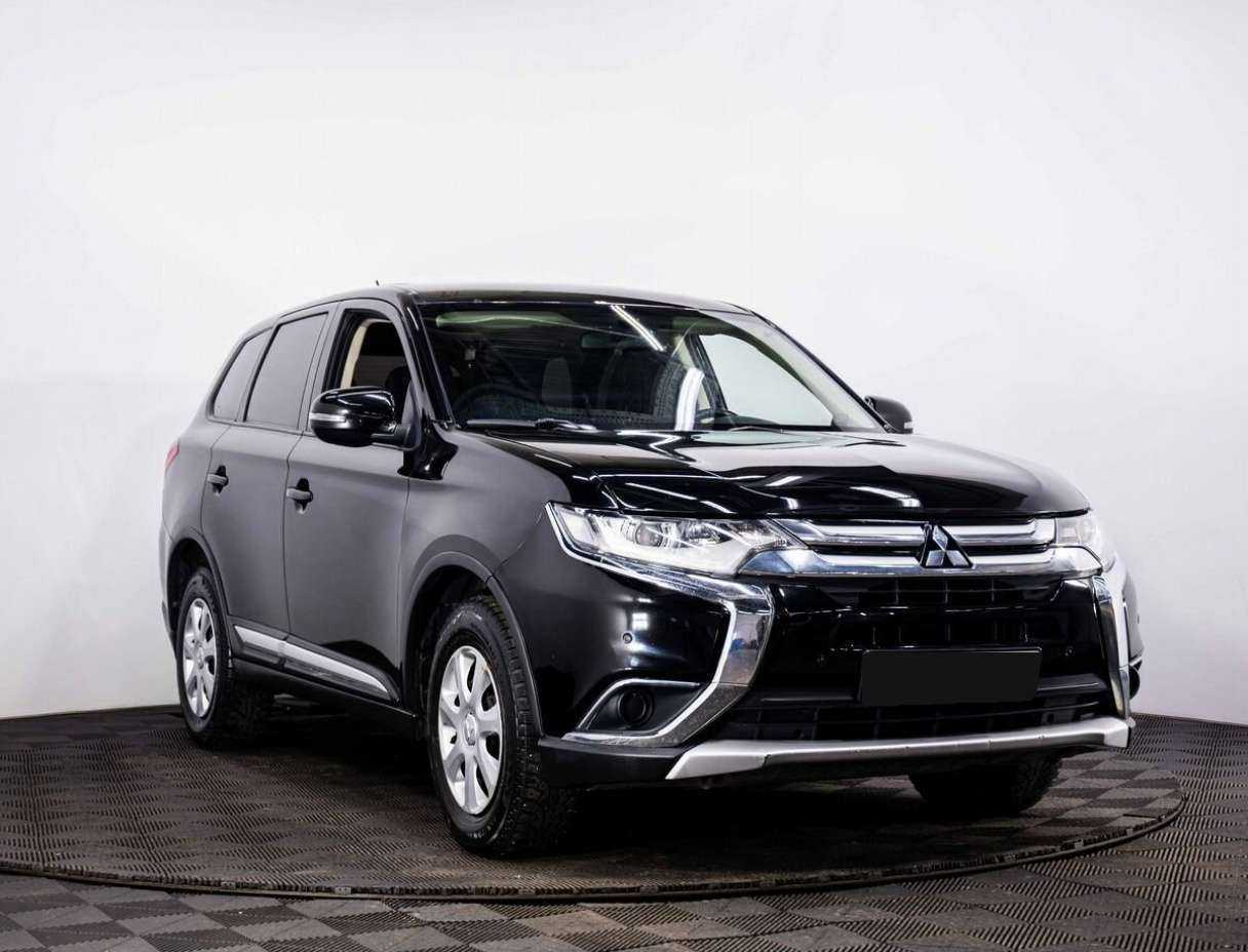 Mitsubishi Outlander 2016 года с пробегом. Фото: #2