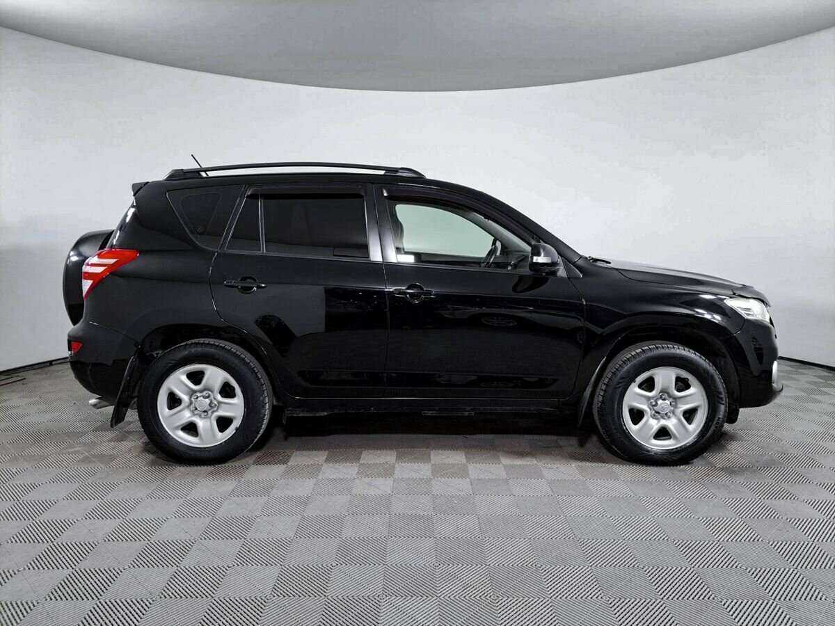 Toyota RAV4 2012 года с пробегом. Фото: #3