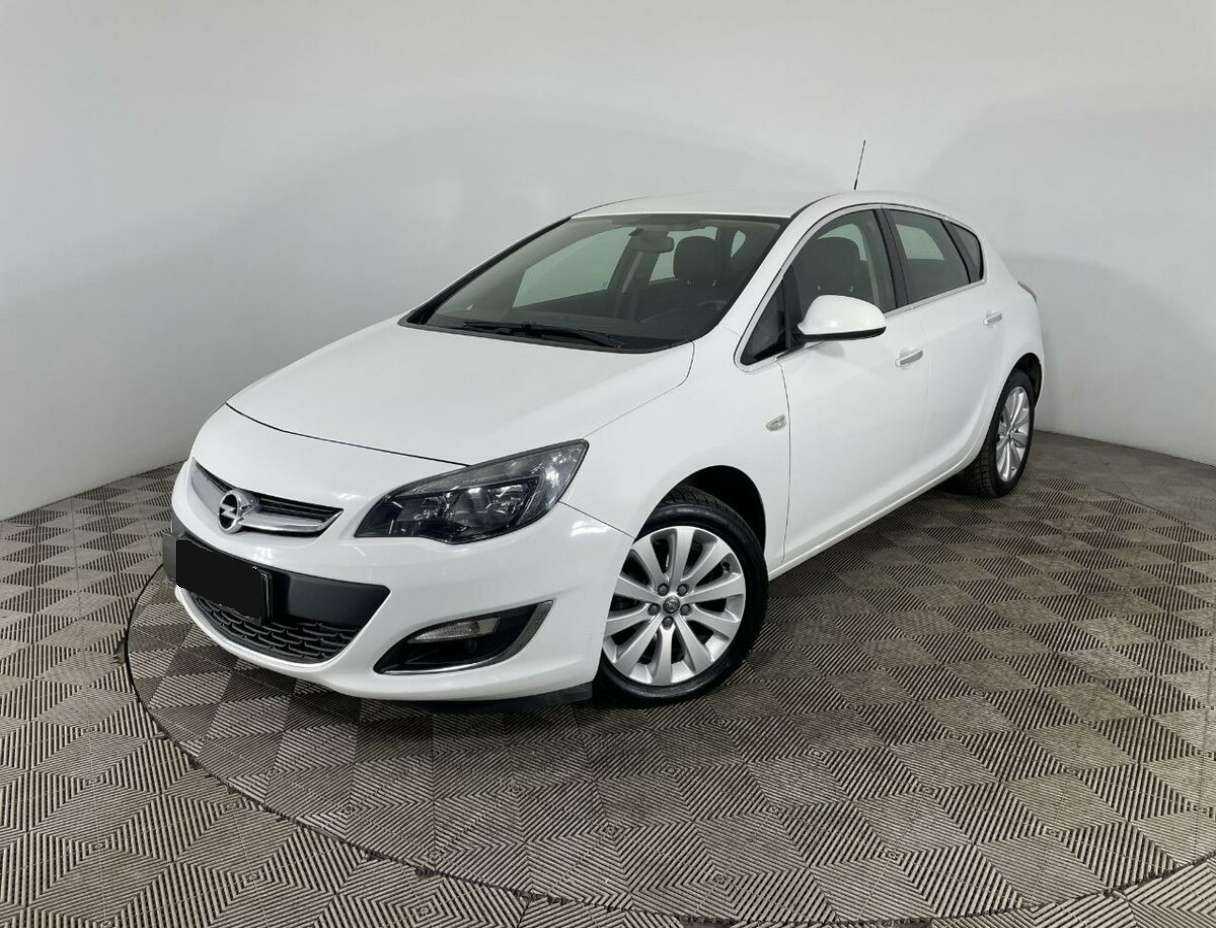 Opel Astra 2013 года с пробегом. Фото: #0