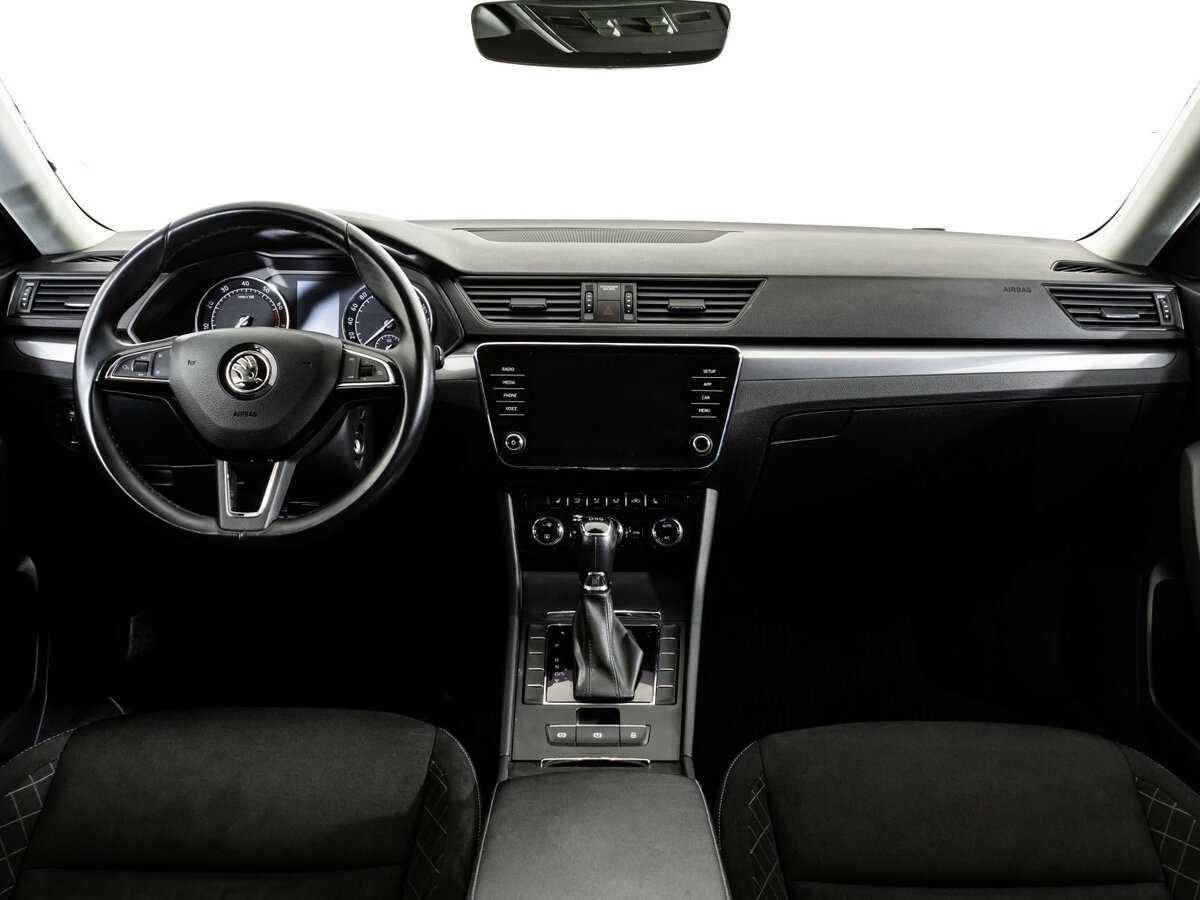Skoda Superb 2018 года с пробегом. Фото: #7