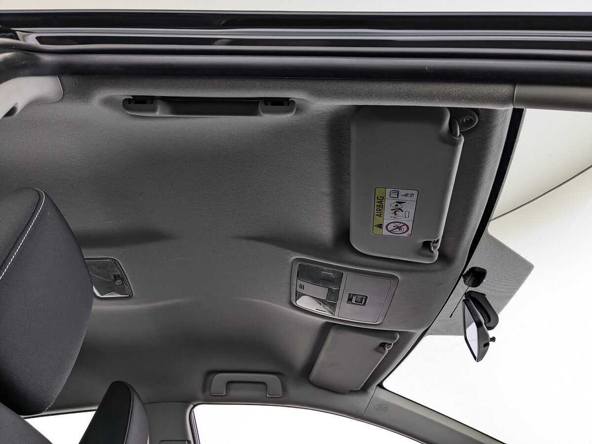 Toyota Corolla 2017 года с пробегом. Фото: #18