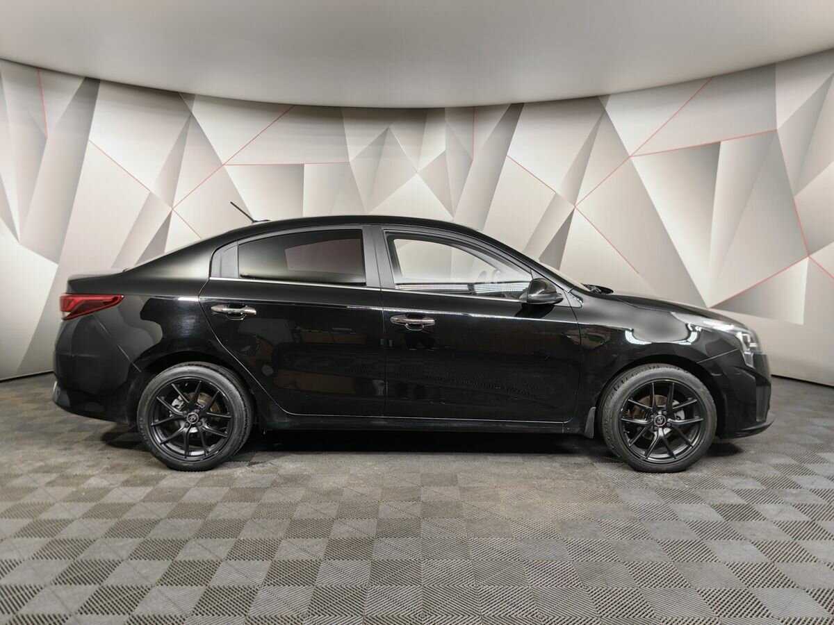 Kia Rio 2021 года с пробегом. Фото: #5