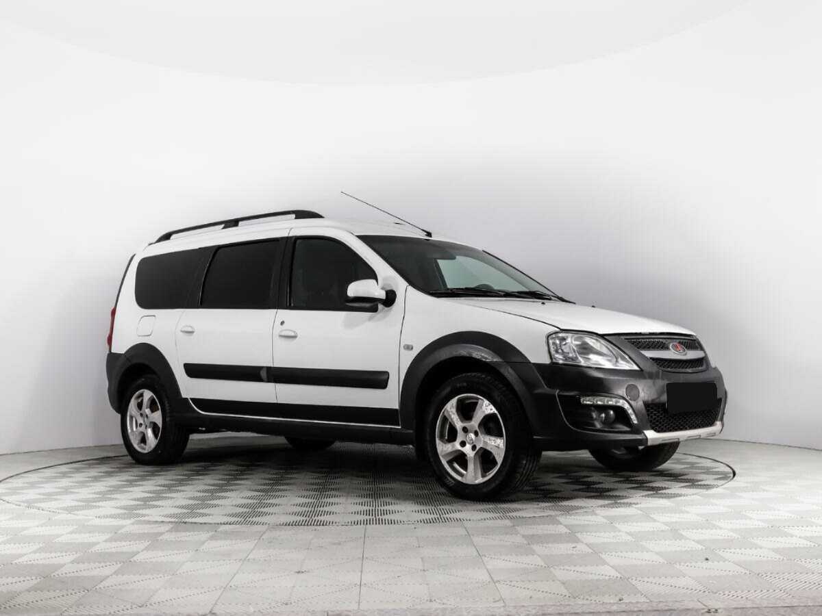 Lada (ВАЗ) Largus 2015 года с пробегом. Фото: #2