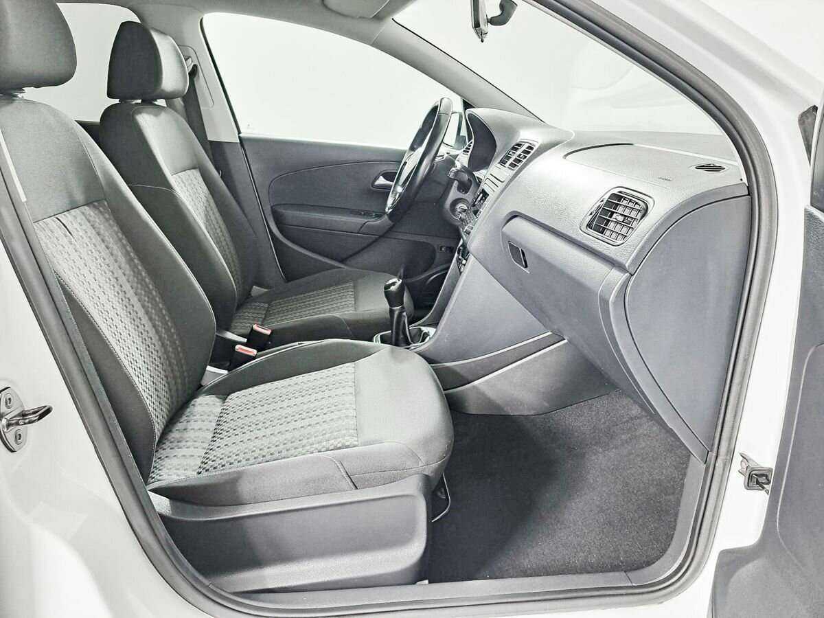 Volkswagen Polo 2015 года с пробегом. Фото: #9