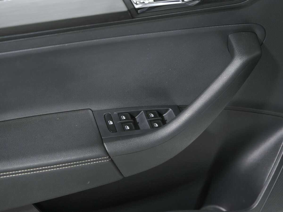 Skoda Rapid 2019 года с пробегом. Фото: #13