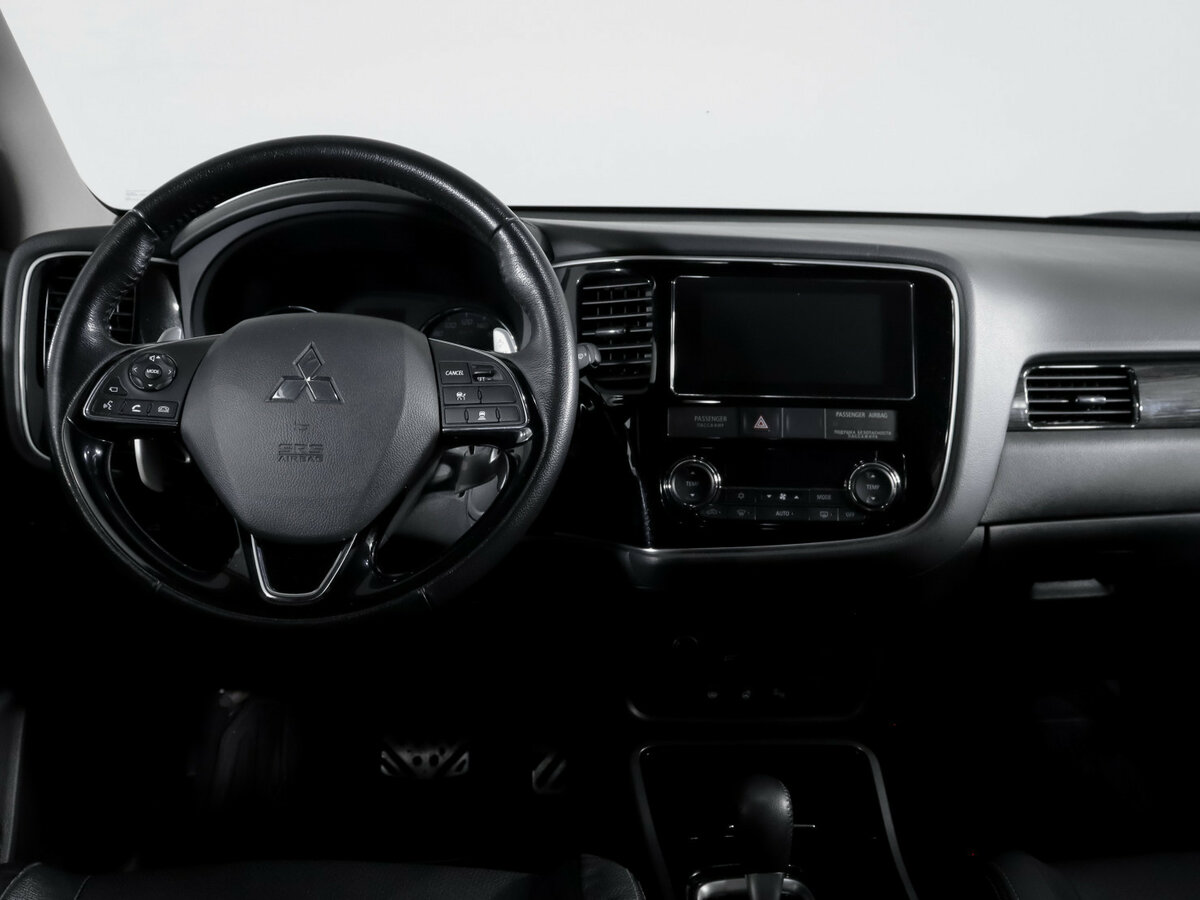 Mitsubishi Outlander 2018 года с пробегом. Фото: #11