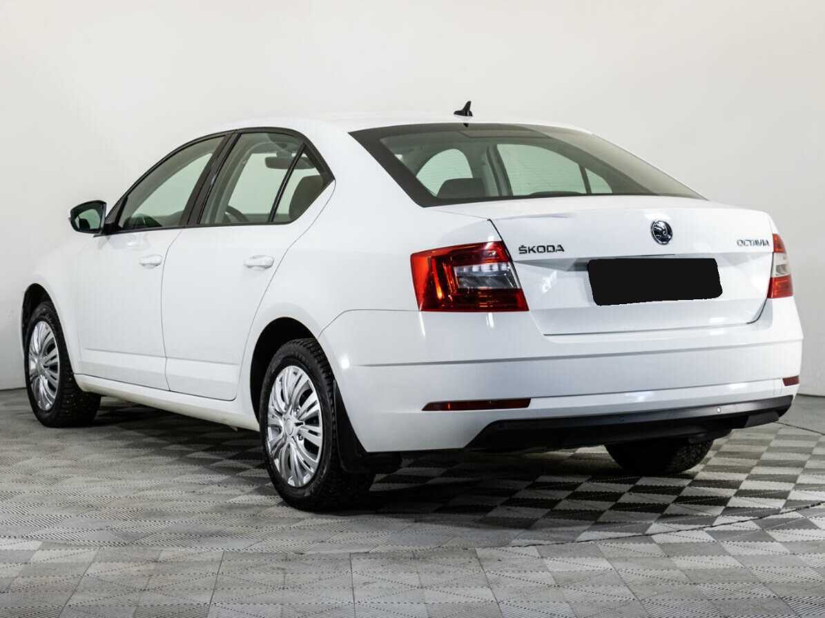 Skoda Octavia 2018 года с пробегом. Фото: #5
