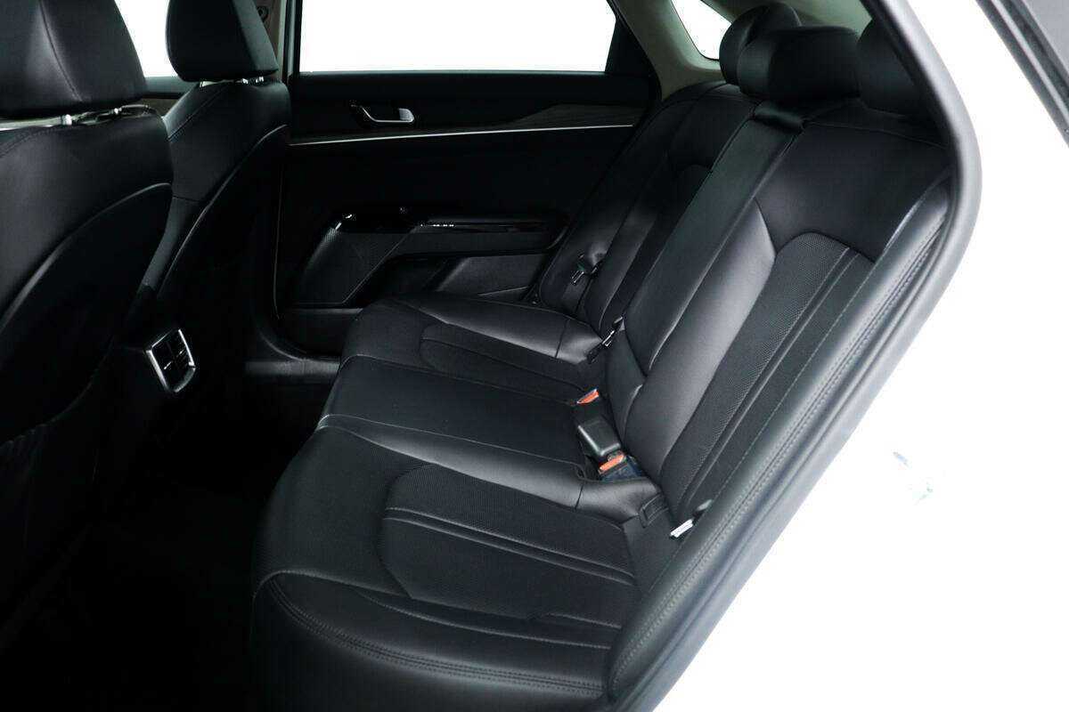 Kia K5 2021 года с пробегом. Фото: #11