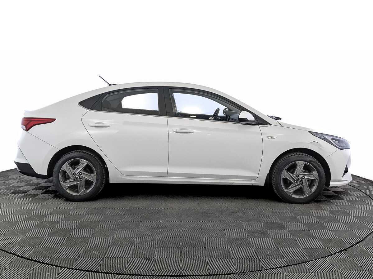 Hyundai Solaris 2021 года с пробегом. Фото: #3