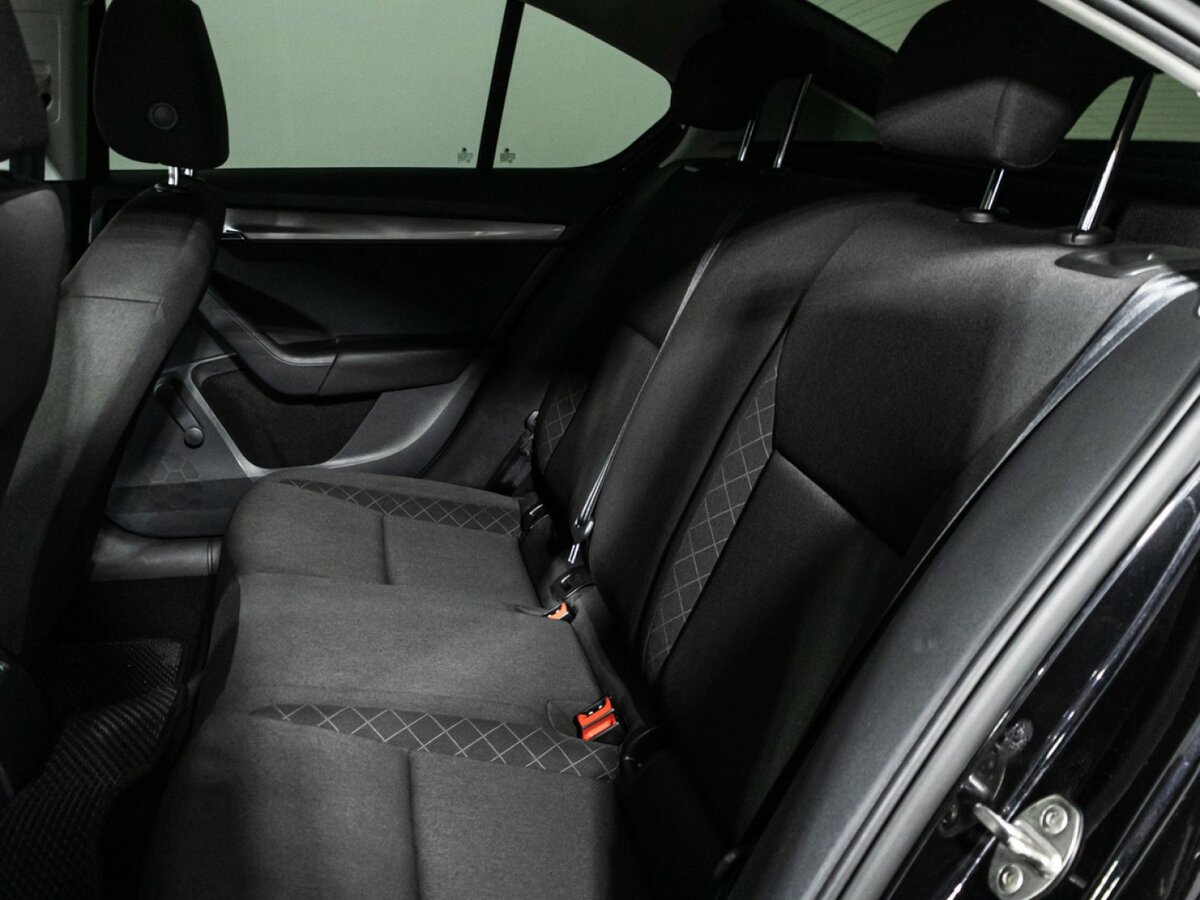 Skoda Octavia 2018 года с пробегом. Фото: #9