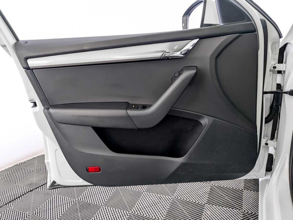 Skoda Octavia 2020 года с пробегом. Фото: #14