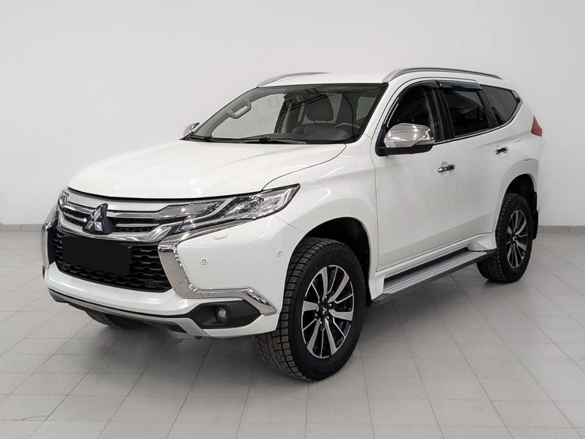 Mitsubishi Pajero Sport 2017 года с пробегом. Фото: #0