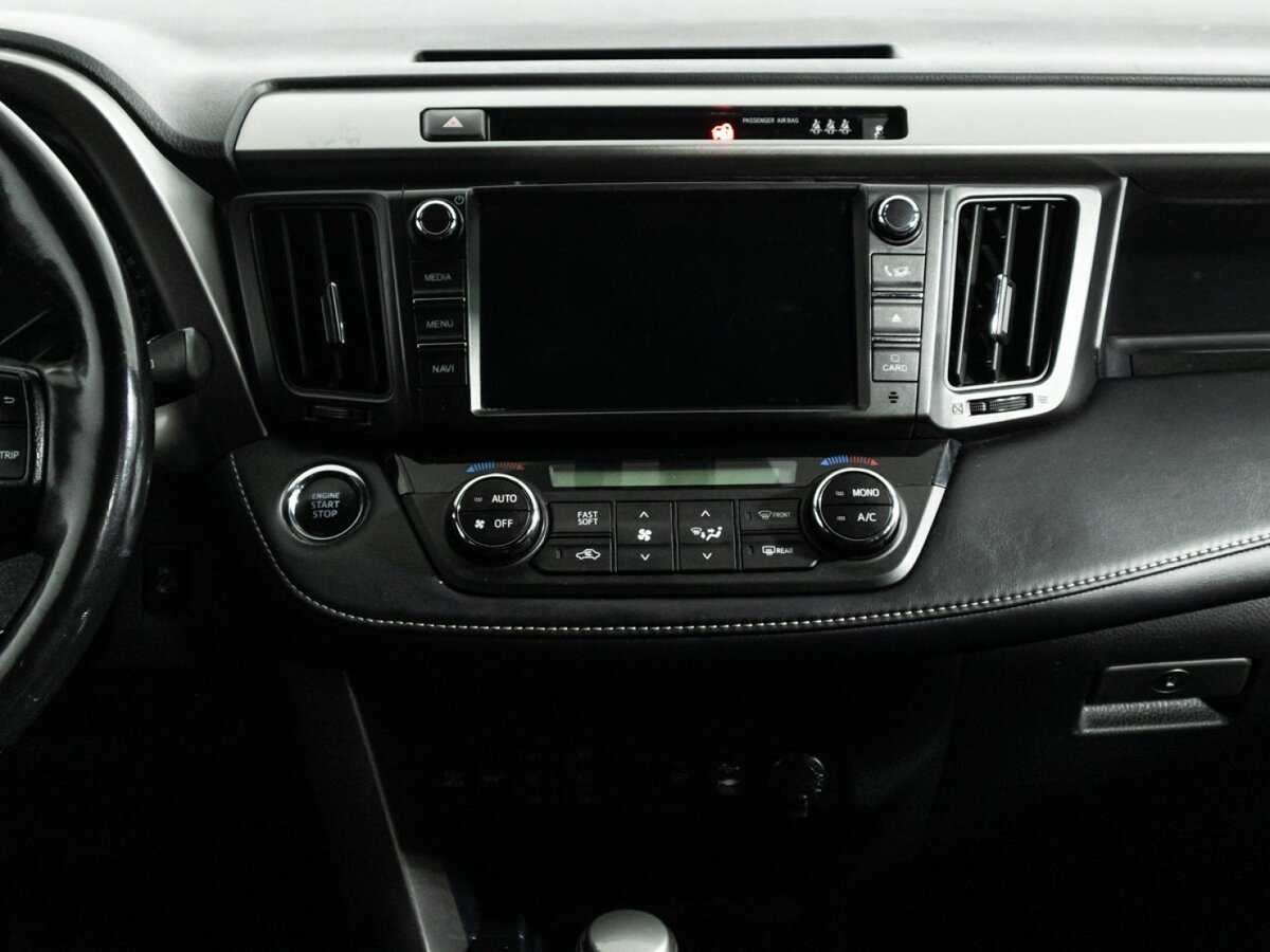 Toyota RAV4 2019 года с пробегом. Фото: #13