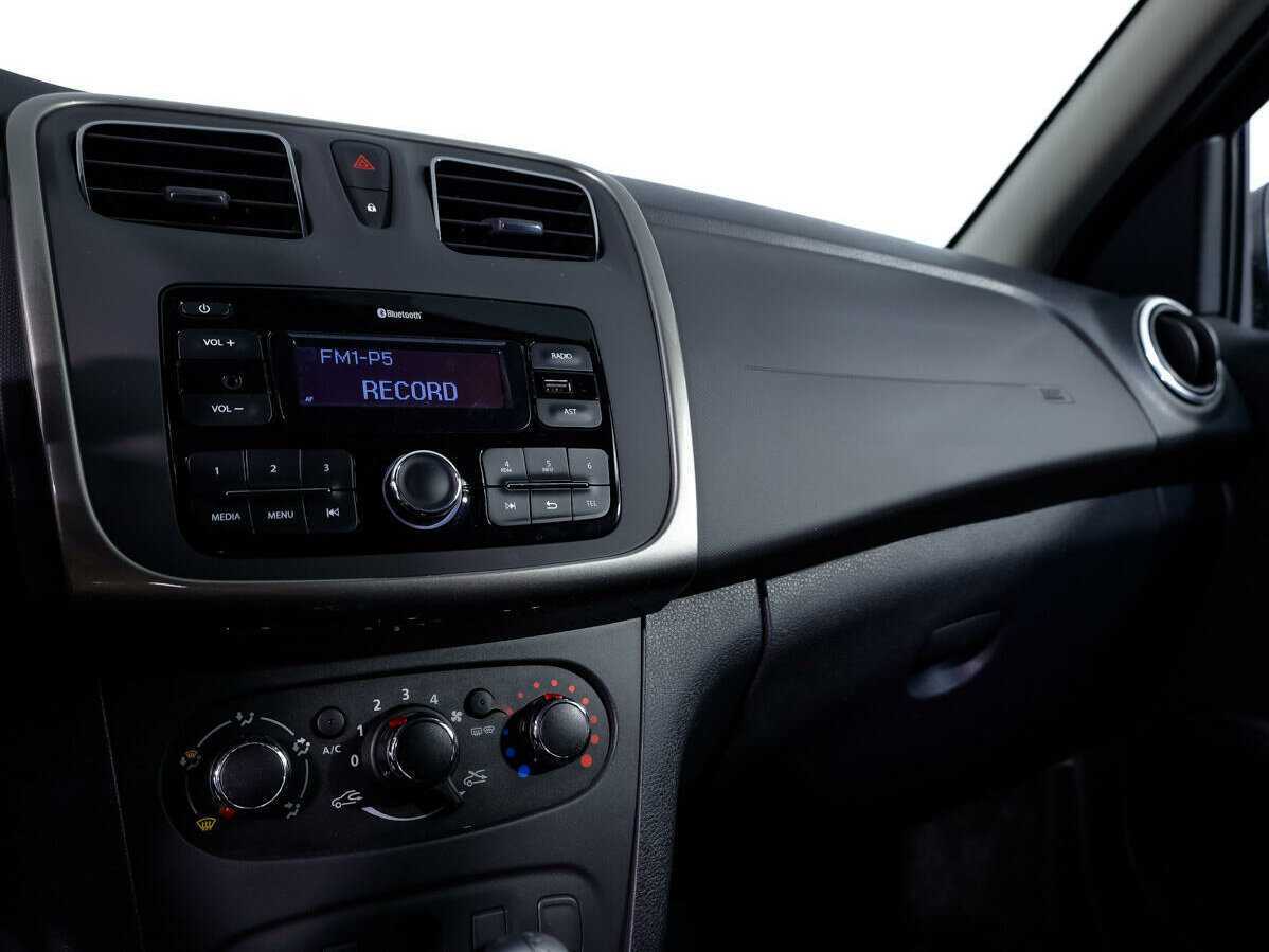 Renault Sandero 2020 года с пробегом. Фото: #12