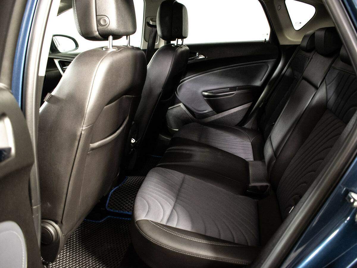 Opel Astra 2013 года с пробегом. Фото: #7