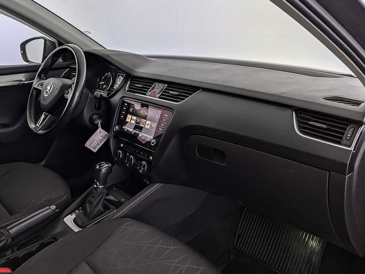 Skoda Octavia 2018 года с пробегом. Фото: #12