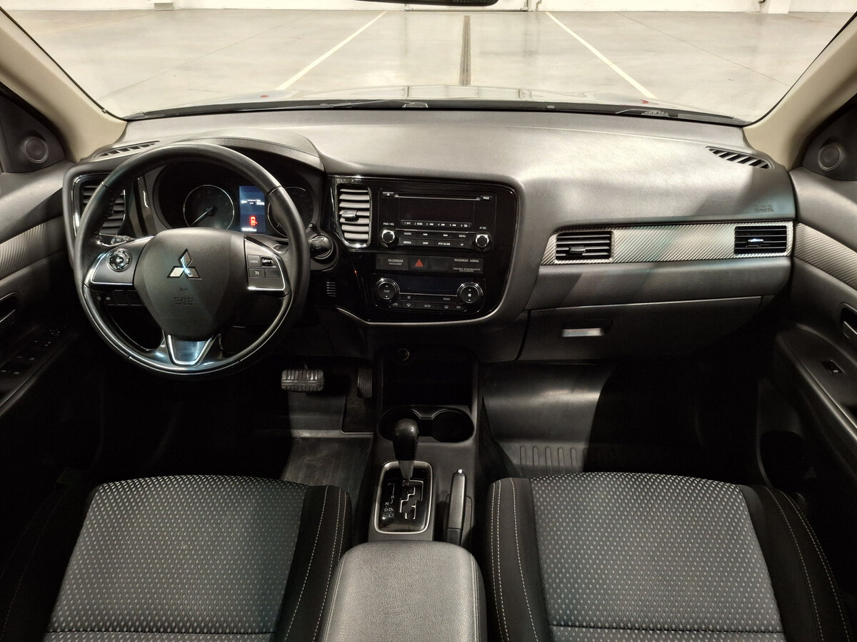Mitsubishi Outlander 2015 года с пробегом. Фото: #13