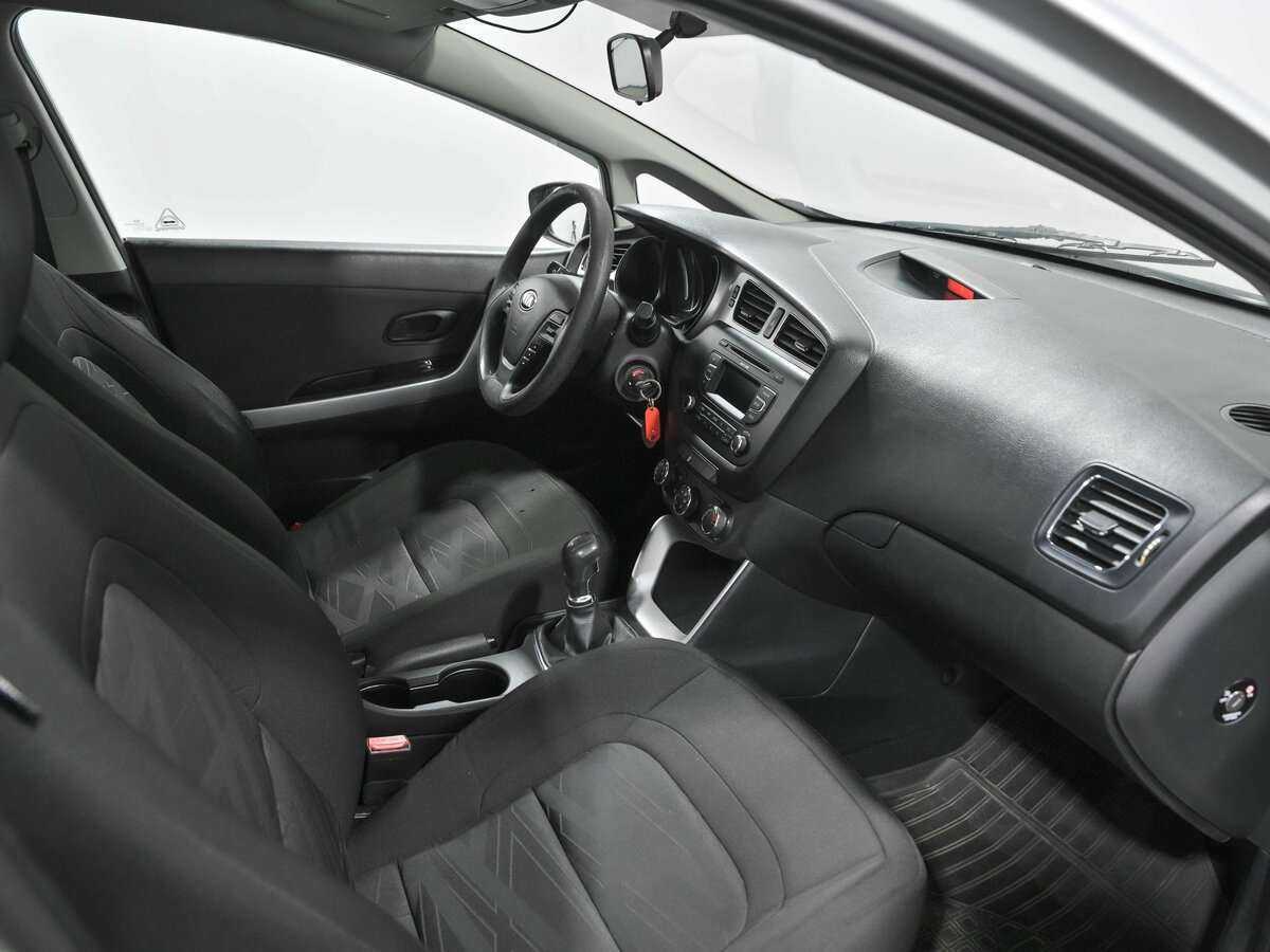 Kia Ceed 2012 года с пробегом. Фото: #12