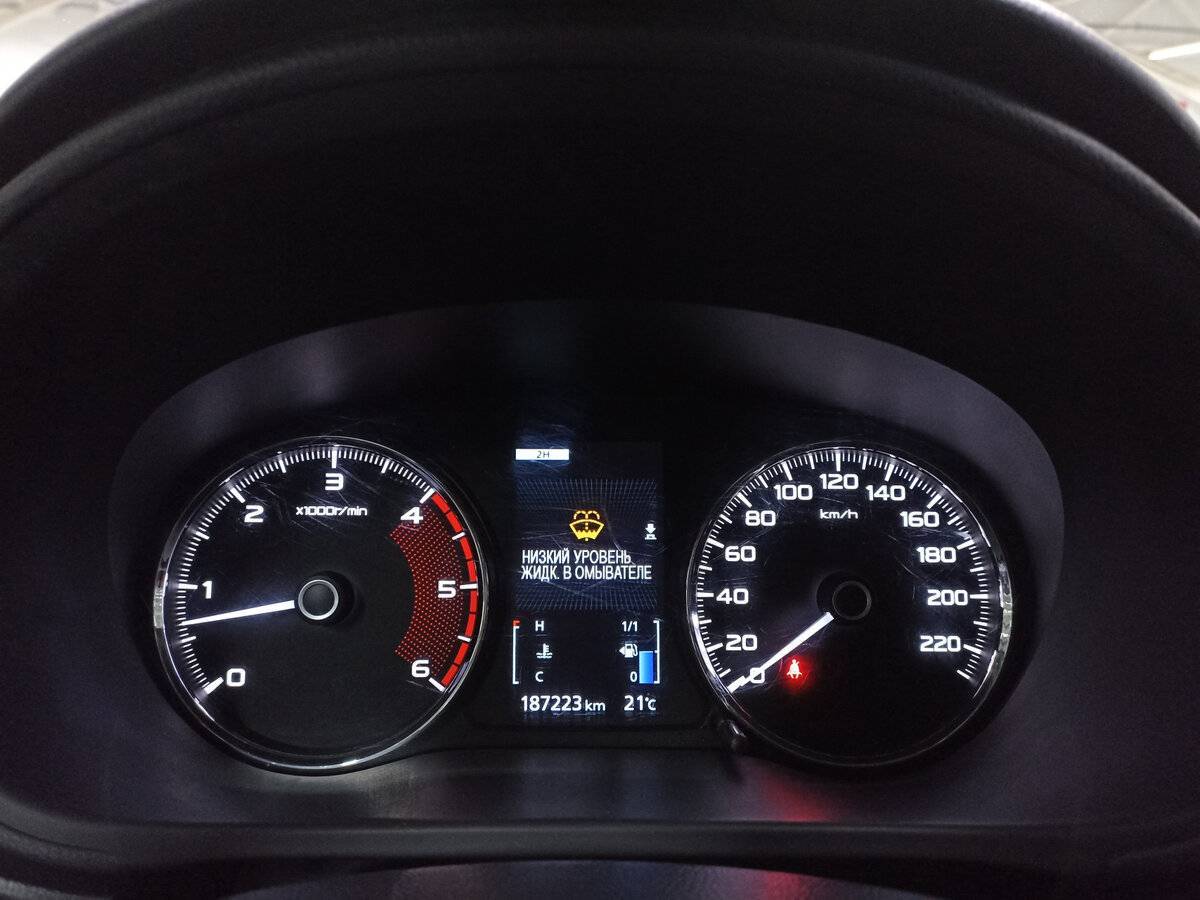 Mitsubishi Pajero Sport 2018 года с пробегом. Фото: #12