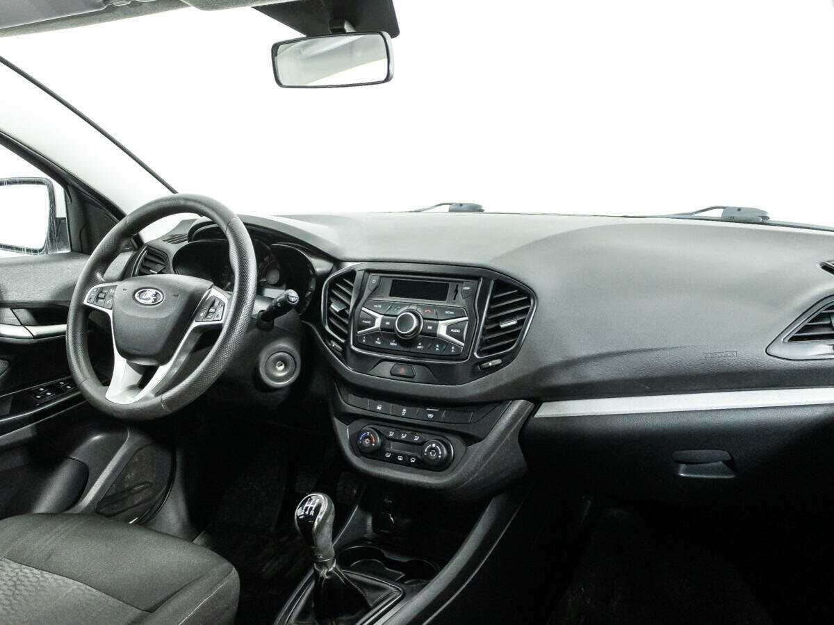 Lada (ВАЗ) Vesta 2017 года с пробегом. Фото: #8