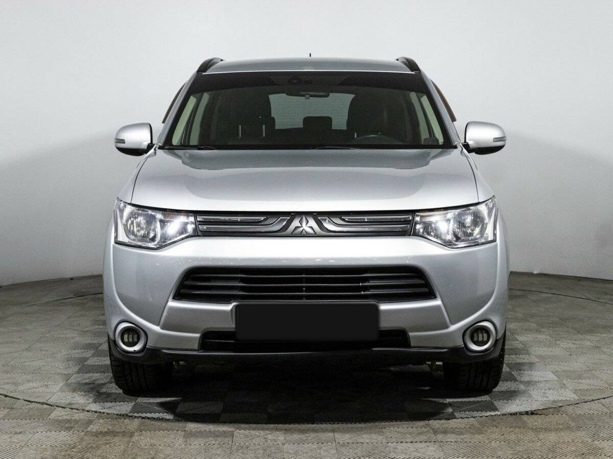 Mitsubishi Outlander 2013 года с пробегом. Фото: #1