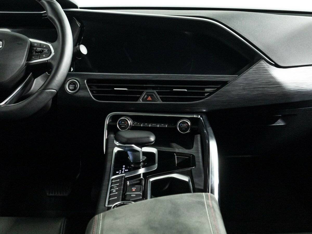 Geely Tugella 2023 года с пробегом. Фото: #13