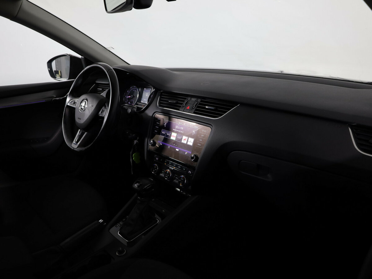 Skoda Octavia 2017 года с пробегом. Фото: #8