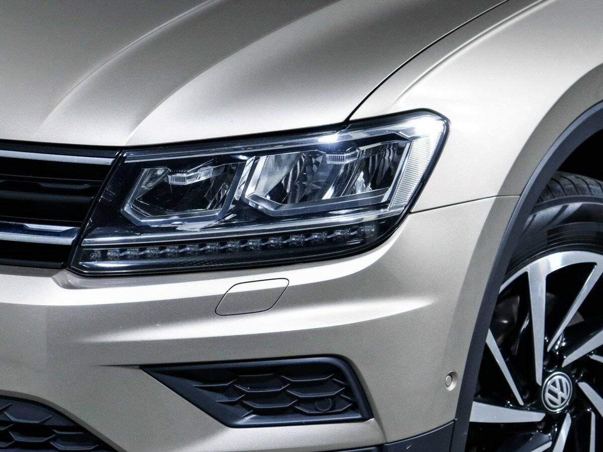 Volkswagen Tiguan 2018 года с пробегом. Фото: #12