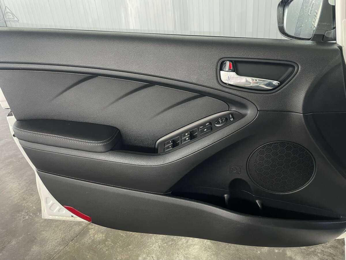 Kia Cerato 2014 года с пробегом. Фото: #20
