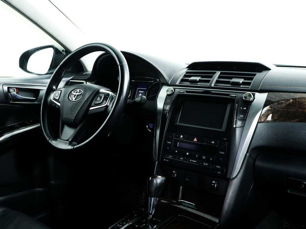 Toyota Camry 2015 года с пробегом. Фото: #8