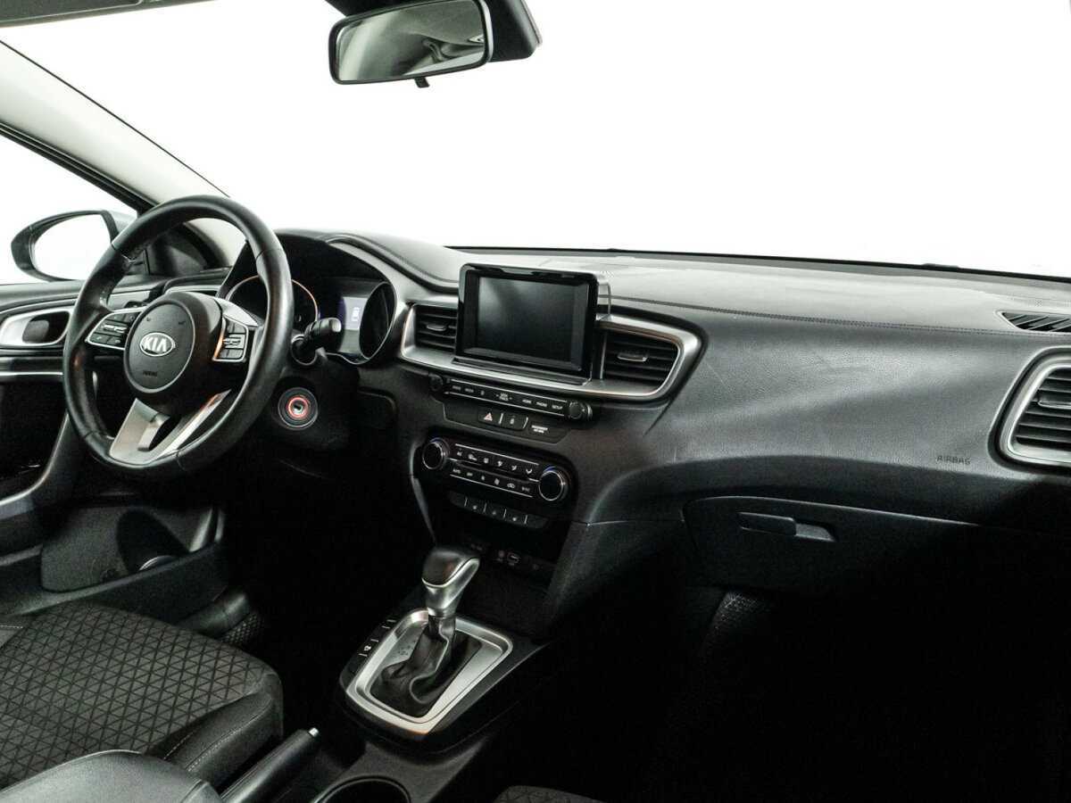 Kia Ceed 2020 года с пробегом. Фото: #8
