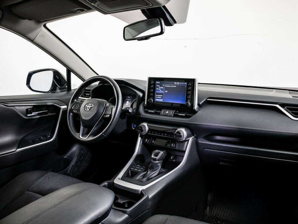 Toyota RAV4 2021 года с пробегом. Фото: #5
