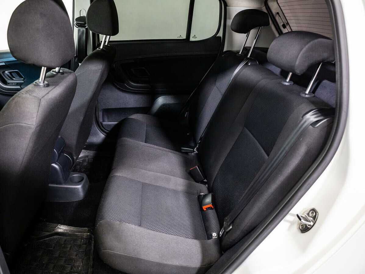 Skoda Fabia 2013 года с пробегом. Фото: #9