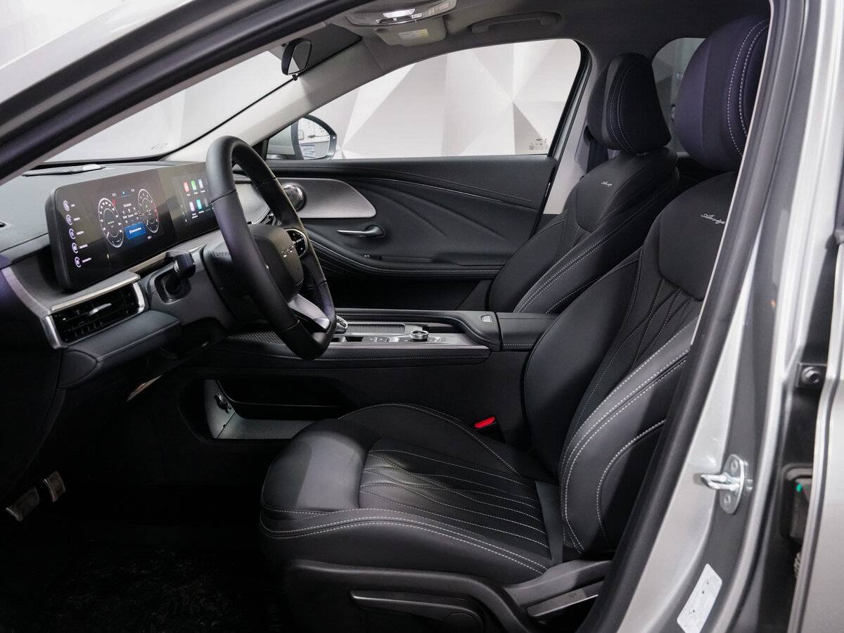 Chery Arrizo 8 2024 года с пробегом. Фото: #9