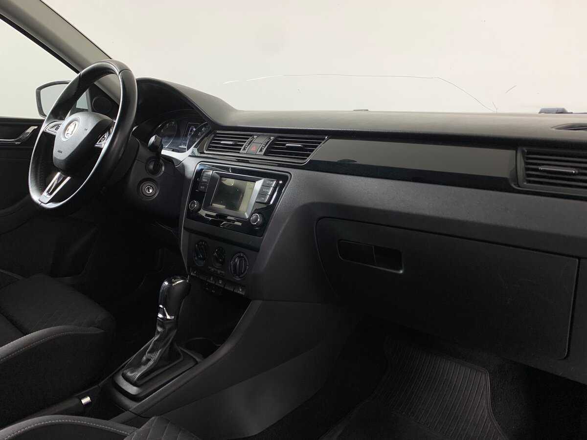 Skoda Rapid 2015 года с пробегом. Фото: #12