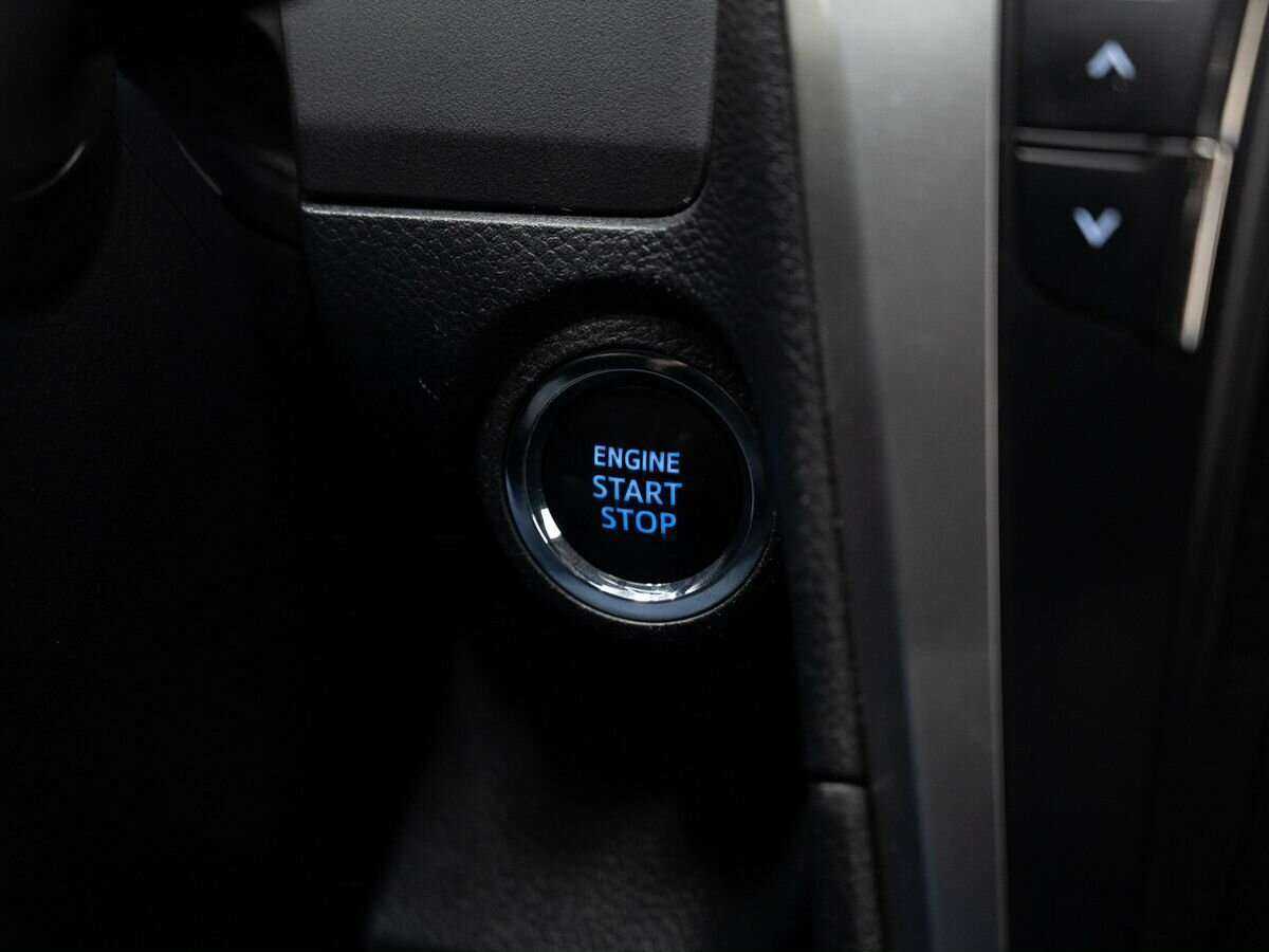 Toyota Camry 2015 года с пробегом. Фото: #25