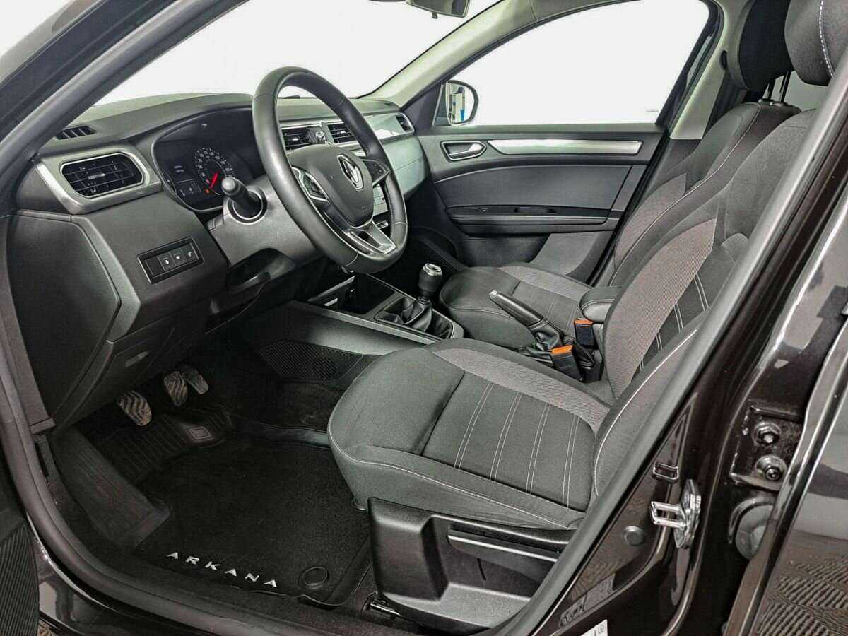 Renault Arkana 2021 года с пробегом. Фото: #13