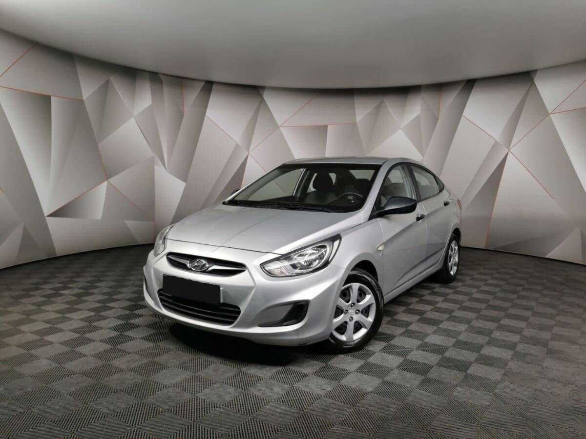 Hyundai Solaris 2014 года с пробегом. Посмотреть фото
