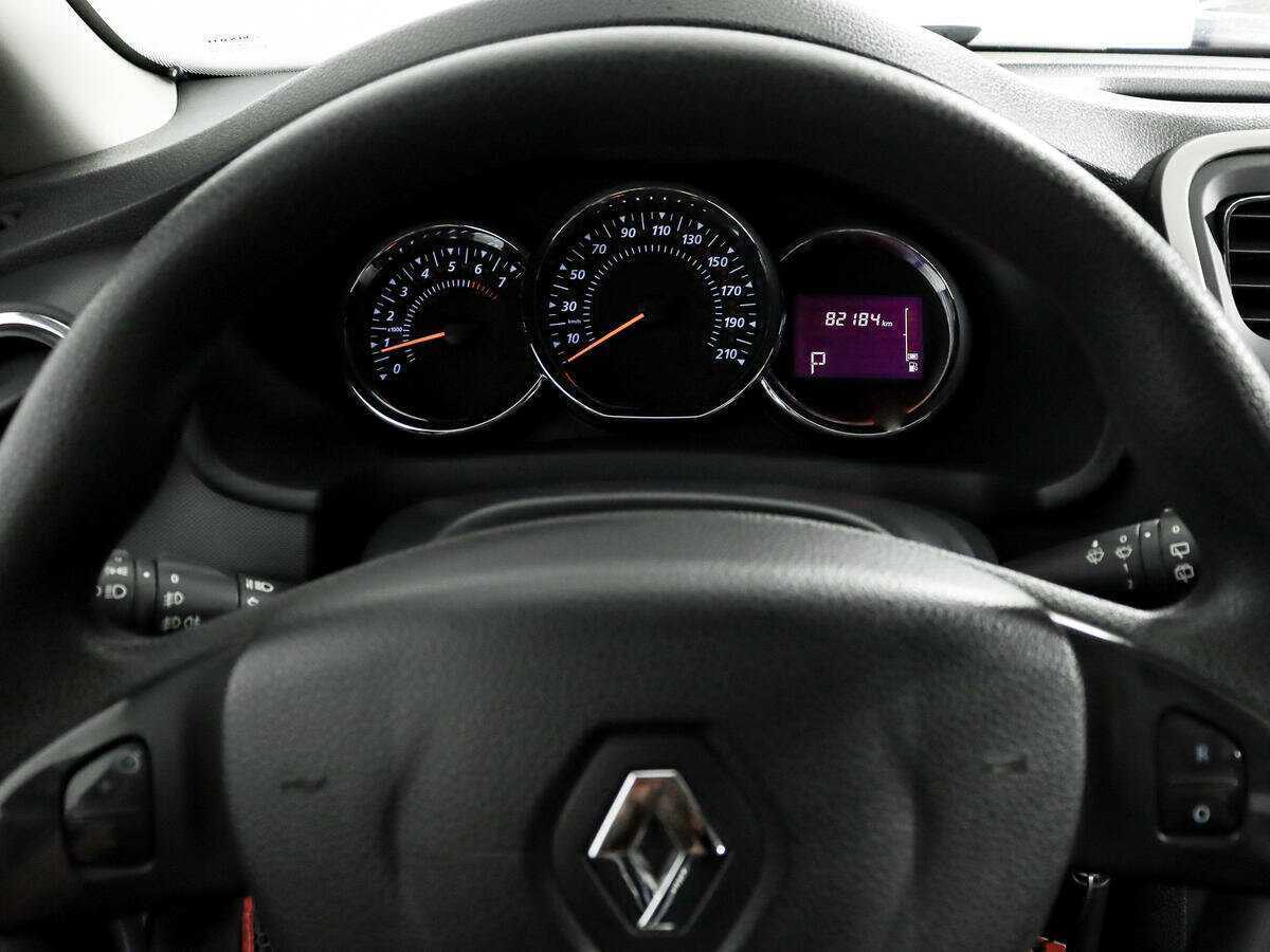 Renault Sandero 2016 года с пробегом. Фото: #12