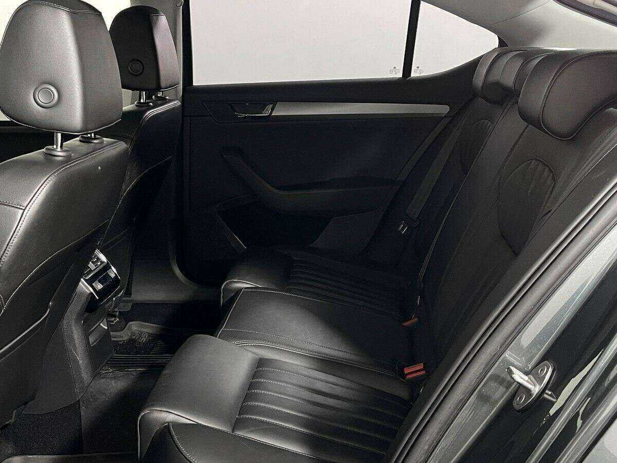 Skoda Superb 2017 года с пробегом. Фото: #8