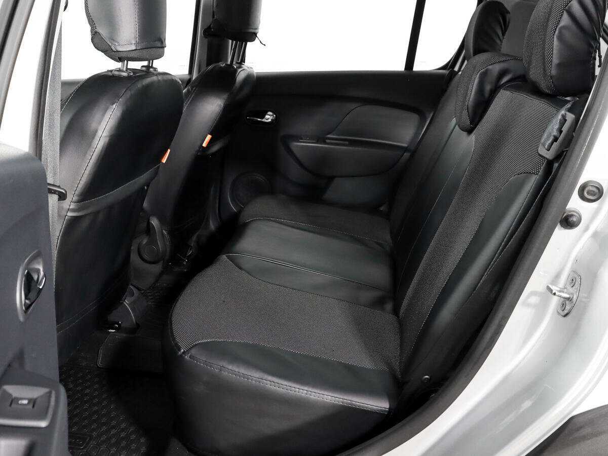 Renault Sandero 2016 года с пробегом. Фото: #9